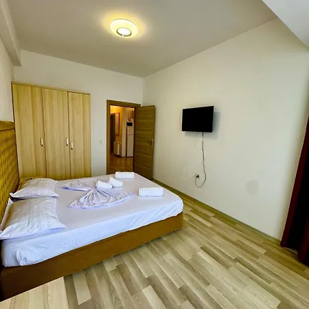 Summerland Seaview Mamaia