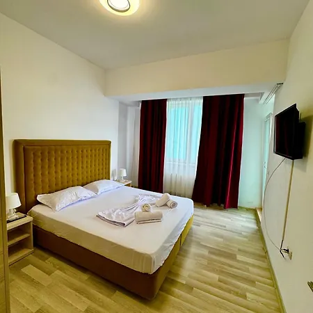 Summerland Seaview Mamaia